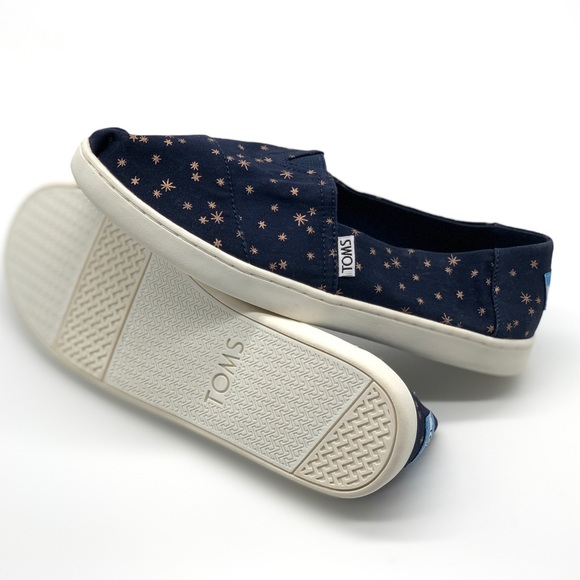 Toms Slip Ons -Size 5.5 - Picture 5 of 9